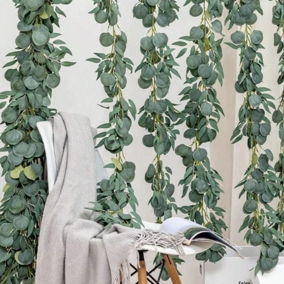 Greenery Table Runners - Picture 4 of 7